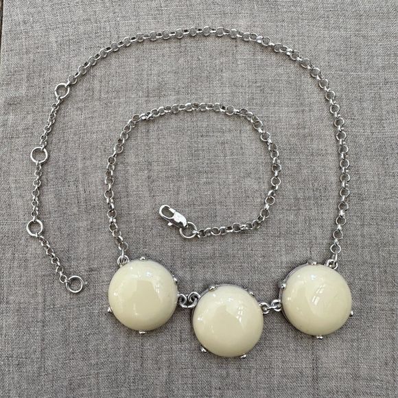 Silver Tone Chain 3 Three Round Beige Off-White Plastic Stones Necklace 23.5" - Picture 8 of 9